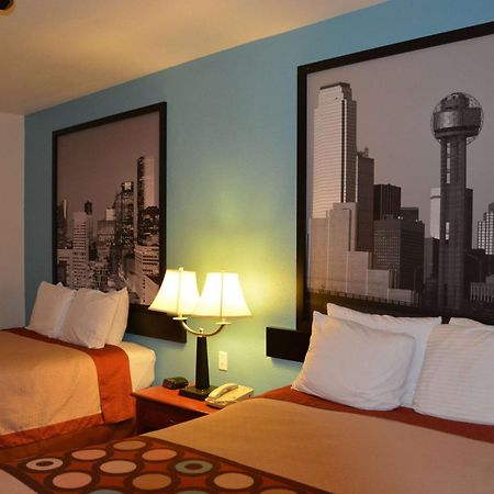 Super 8 By Wyndham Austin/Airport South Exterior foto
