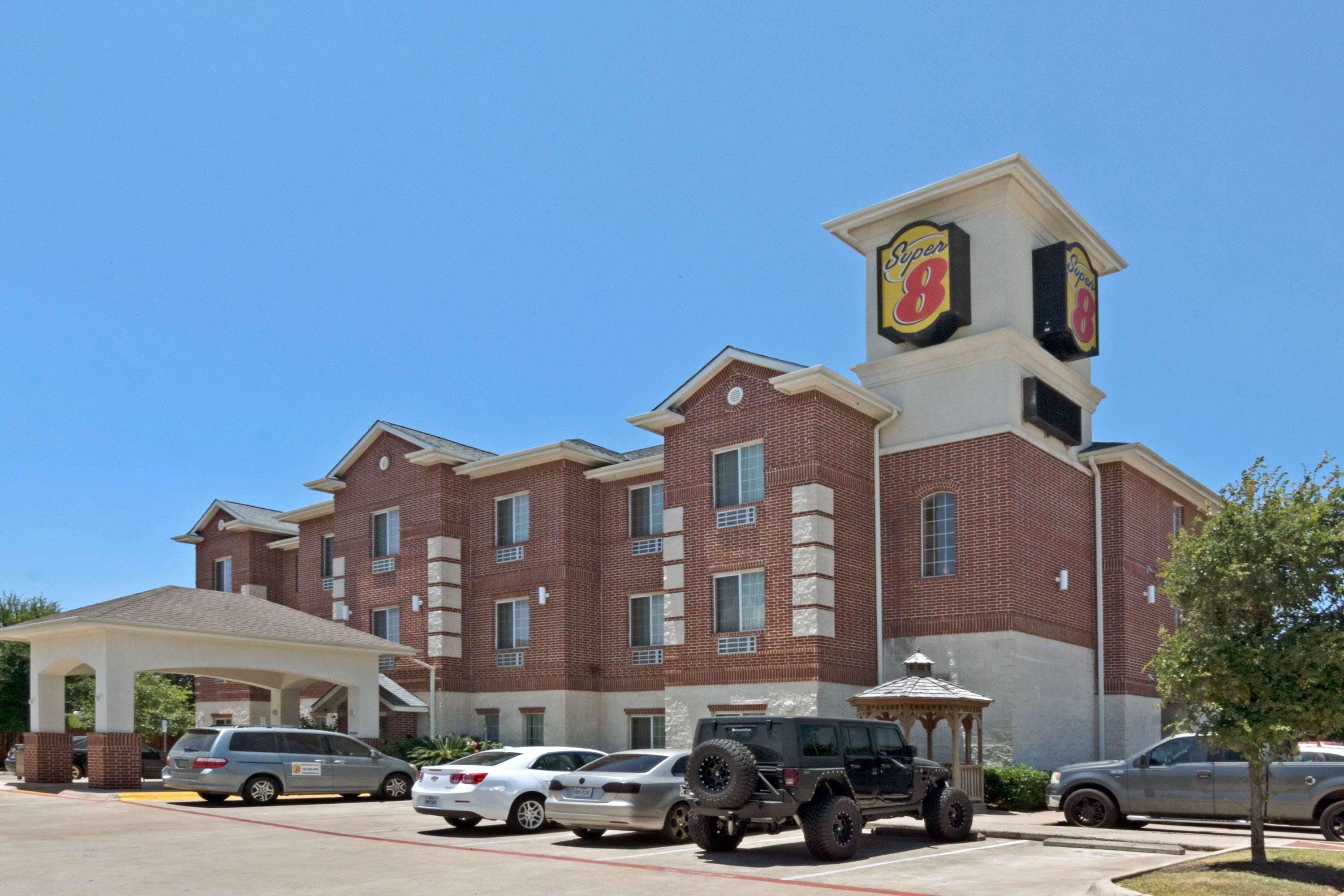 Super 8 By Wyndham Austin/Airport South Exterior foto